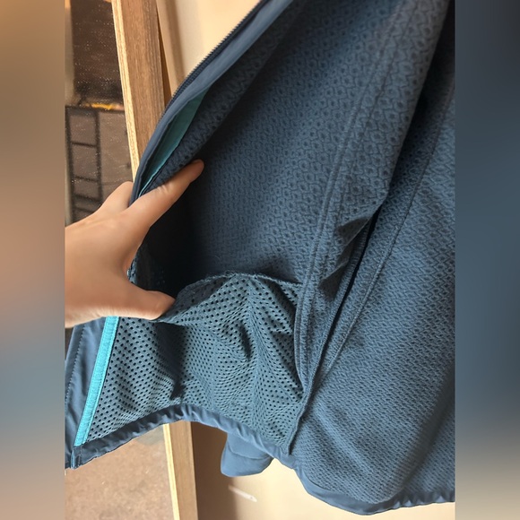 NWOT Women’s Ariat Team Softshell Jacket Deep Petroleum Blue Size M Western - Picture 9 of 15